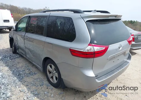 2018 Toyota Sienna Le 8 Passenger из США, поврежденный, VIN 5TDKZ3DCXJS937540